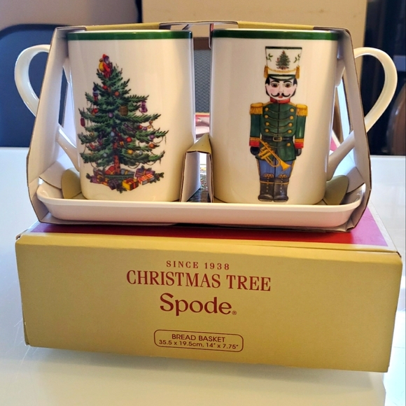 Spode Christmas tree Nutcracker Mugs & Tray 3 piece set-Good for Christmas gift - Picture 2 of 5